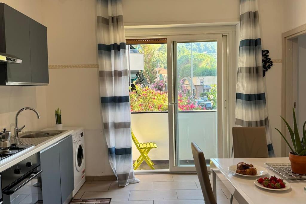 Rapallo-Portofino, Elegant & Comfortable House Bagian luar foto